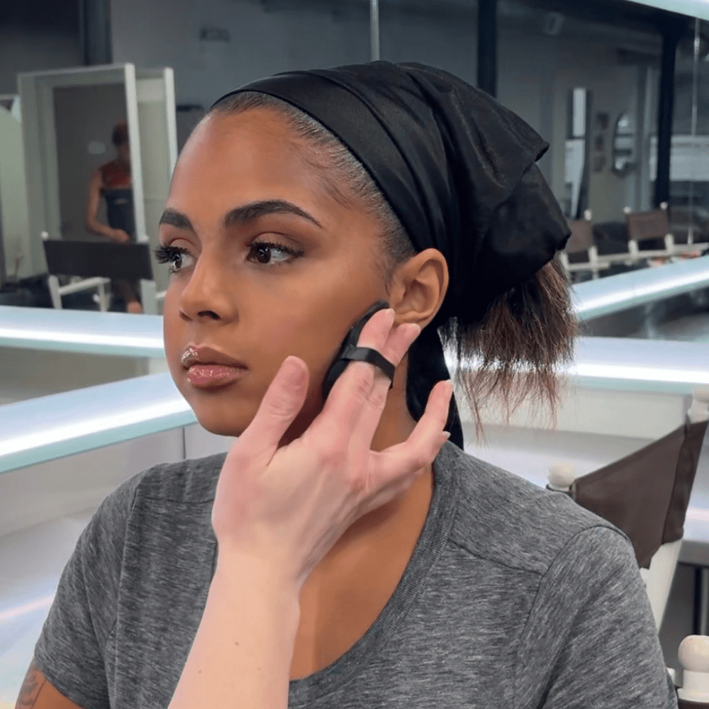 setting powder used for sweat proof makeup look